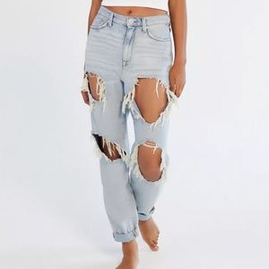 BDG High-Waisted Mom Jean